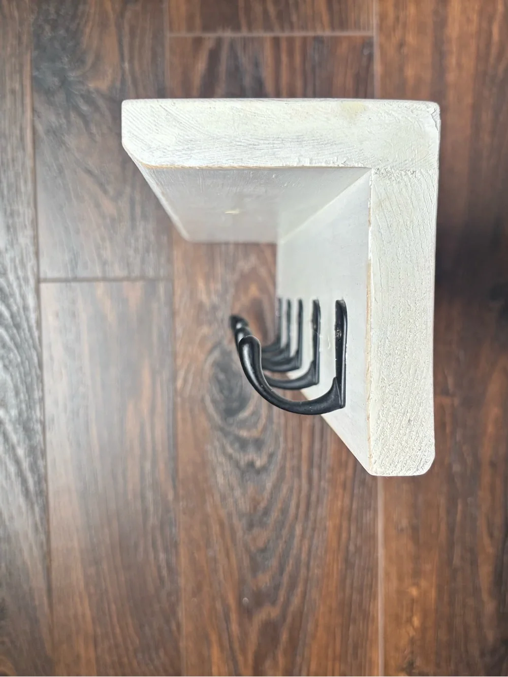 Wood Wall-Mounted Key/Misc. Shelf with 5 Hooks - White